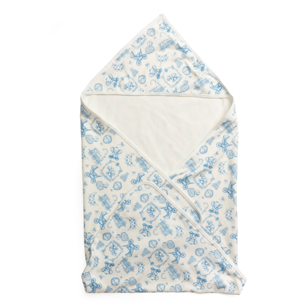 Toile Dreamer Hooded Blanket